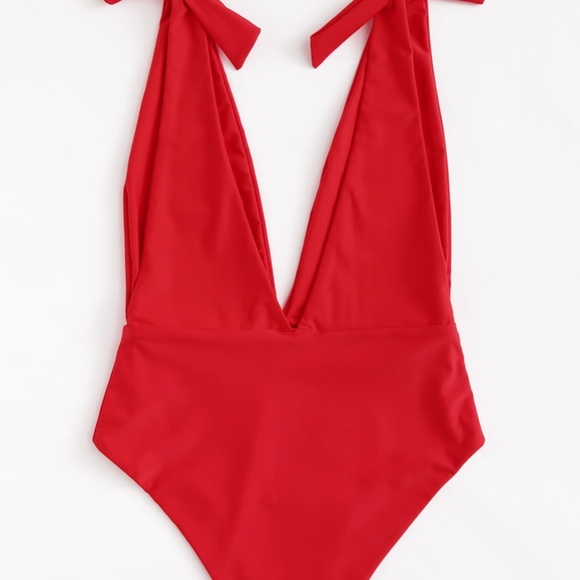 Swimwear - Picture 3 of 5